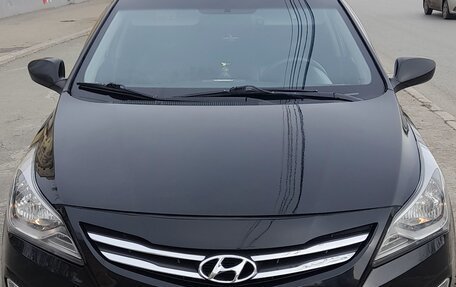 Hyundai Solaris II рестайлинг, 2016 год, 615 000 рублей, 1 фотография