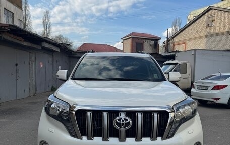 Toyota Land Cruiser Prado 150 рестайлинг 2, 2017 год, 5 200 000 рублей, 1 фотография