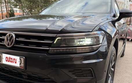 Volkswagen Tiguan II, 2018 год, 2 650 000 рублей, 2 фотография