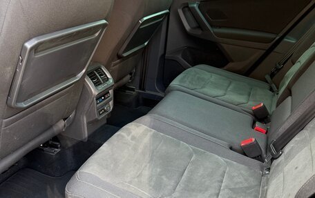 Volkswagen Tiguan II, 2018 год, 2 650 000 рублей, 5 фотография