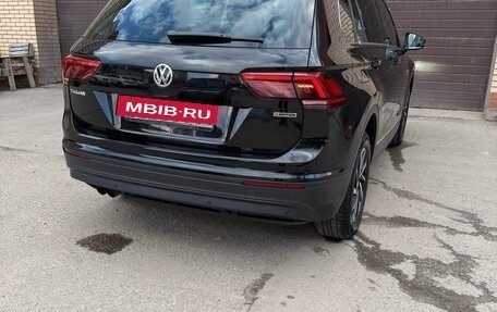 Volkswagen Tiguan II, 2018 год, 2 650 000 рублей, 3 фотография