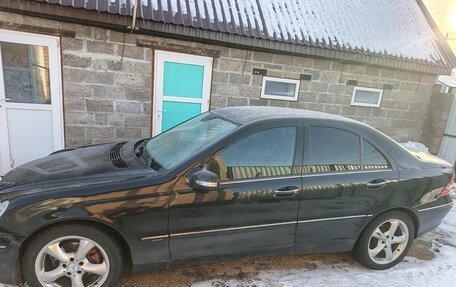 Mercedes-Benz C-Класс, 2006 год, 800 000 рублей, 4 фотография