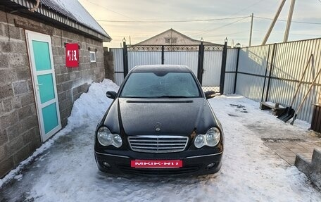 Mercedes-Benz C-Класс, 2006 год, 800 000 рублей, 3 фотография