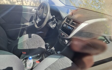 Hyundai Solaris II рестайлинг, 2016 год, 300 000 рублей, 6 фотография