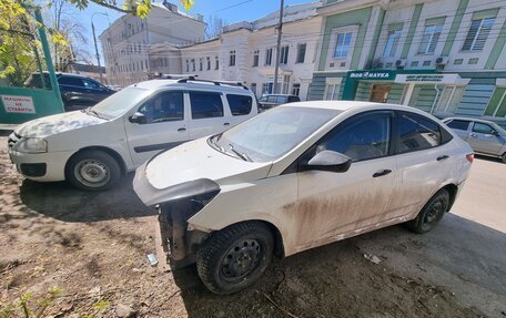 Hyundai Solaris II рестайлинг, 2016 год, 300 000 рублей, 2 фотография