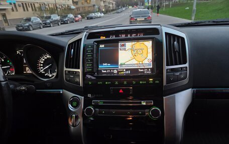 Toyota Land Cruiser 200, 2012 год, 4 299 000 рублей, 12 фотография