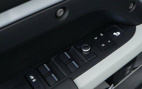 Land Rover Defender II, 2020 год, 4 999 077 рублей, 15 фотография