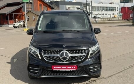 Mercedes-Benz V-Класс, 2019 год, 6 550 000 рублей, 4 фотография