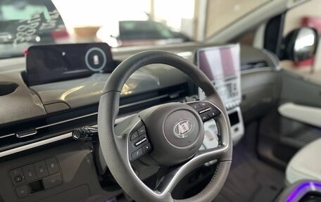 Hyundai Staria, 2025 год, 7 700 000 рублей, 13 фотография