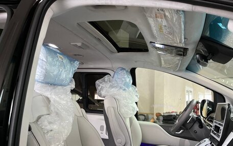 Hyundai Staria, 2025 год, 7 700 000 рублей, 26 фотография