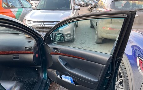 Toyota Avensis III рестайлинг, 2004 год, 450 000 рублей, 14 фотография