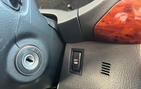 Toyota Avensis III рестайлинг, 2004 год, 450 000 рублей, 12 фотография