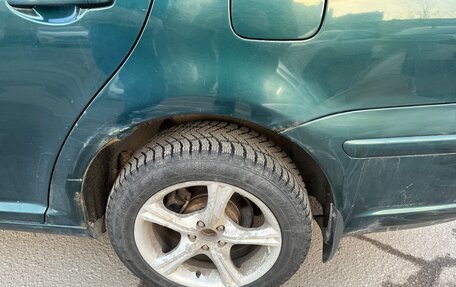 Toyota Avensis III рестайлинг, 2004 год, 450 000 рублей, 22 фотография