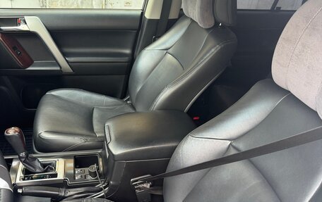 Toyota Land Cruiser Prado 150 рестайлинг 2, 2017 год, 5 200 000 рублей, 16 фотография