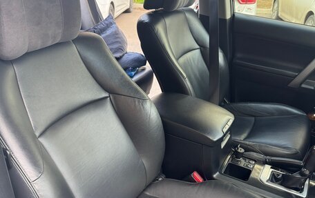 Toyota Land Cruiser Prado 150 рестайлинг 2, 2017 год, 5 200 000 рублей, 15 фотография