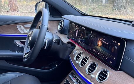 Mercedes-Benz E-Класс, 2021 год, 5 750 000 рублей, 8 фотография