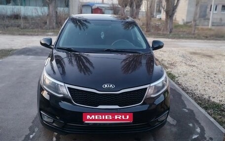KIA Rio III рестайлинг, 2016 год, 860 000 рублей, 2 фотография
