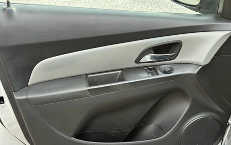 Chevrolet Cruze II, 2014 год, 990 000 рублей, 10 фотография