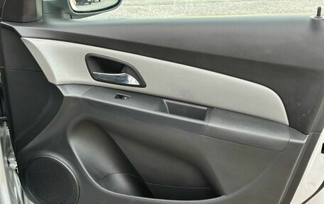 Chevrolet Cruze II, 2014 год, 990 000 рублей, 16 фотография