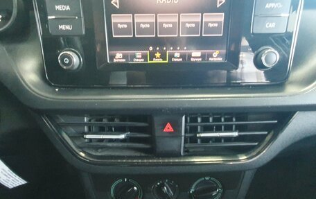 Skoda Rapid II, 2021 год, 1 350 000 рублей, 23 фотография