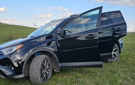 Toyota RAV4, 2017 год, 3 100 000 рублей, 5 фотография