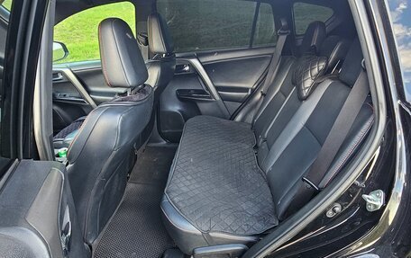 Toyota RAV4, 2017 год, 3 100 000 рублей, 10 фотография