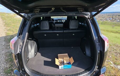 Toyota RAV4, 2017 год, 3 100 000 рублей, 8 фотография