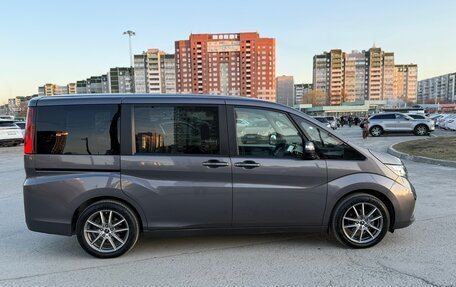 Honda Stepwgn IV, 2018 год, 2 050 000 рублей, 5 фотография