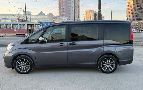 Honda Stepwgn IV, 2018 год, 2 050 000 рублей, 4 фотография