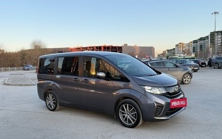 Honda Stepwgn IV, 2018 год, 2 050 000 рублей, 3 фотография