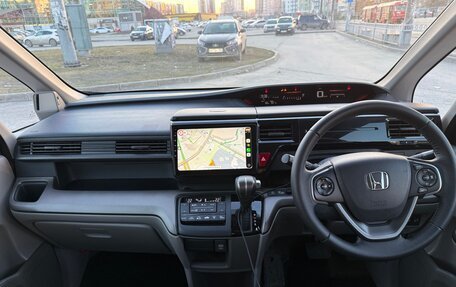 Honda Stepwgn IV, 2018 год, 2 050 000 рублей, 11 фотография