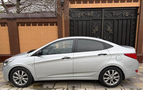Hyundai Solaris II рестайлинг, 2015 год, 785 000 рублей, 2 фотография