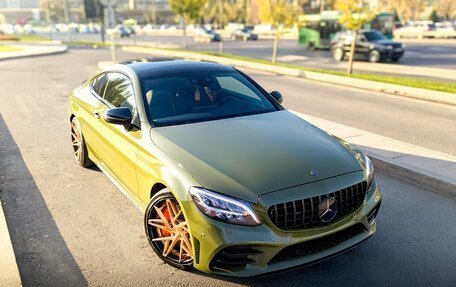 Mercedes-Benz C-Класс AMG, 2018 год, 4 899 000 рублей, 1 фотография