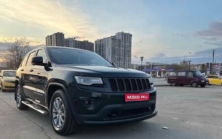 Jeep Grand Cherokee, 2013 год, 2 400 000 рублей, 1 фотография