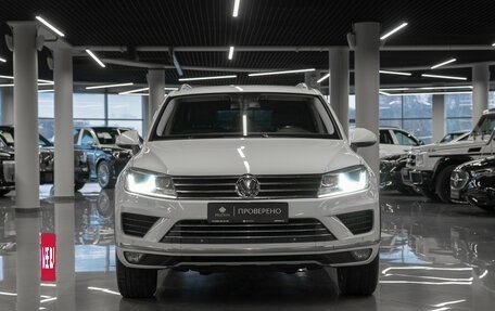 Volkswagen Touareg III, 2016 год, 3 250 000 рублей, 3 фотография