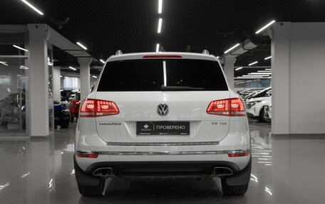 Volkswagen Touareg III, 2016 год, 3 250 000 рублей, 6 фотография