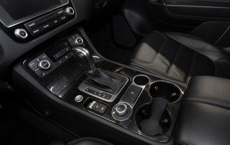 Volkswagen Touareg III, 2016 год, 3 250 000 рублей, 14 фотография