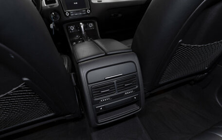 Volkswagen Touareg III, 2016 год, 3 250 000 рублей, 13 фотография