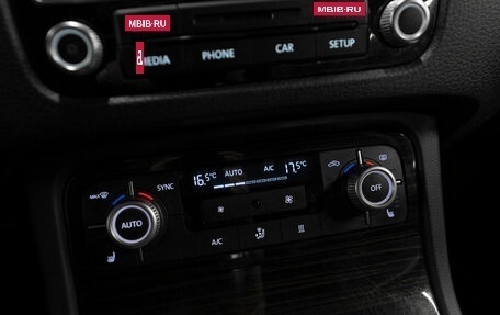 Volkswagen Touareg III, 2016 год, 3 250 000 рублей, 15 фотография