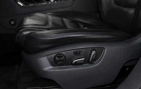 Volkswagen Touareg III, 2016 год, 3 250 000 рублей, 22 фотография