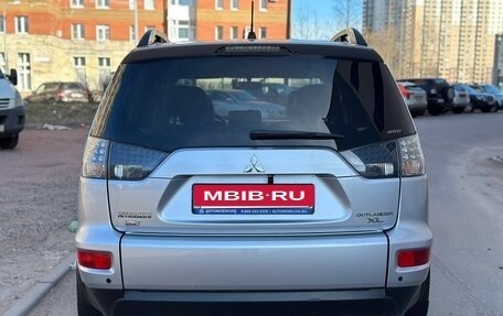 Mitsubishi Outlander III рестайлинг 3, 2011 год, 890 000 рублей, 7 фотография