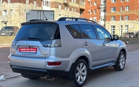 Mitsubishi Outlander III рестайлинг 3, 2011 год, 890 000 рублей, 6 фотография