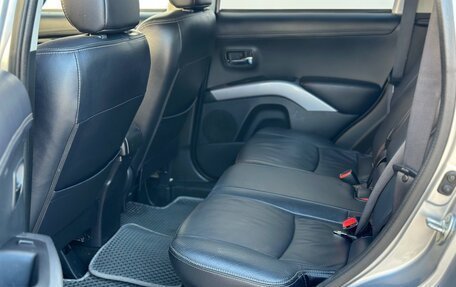 Mitsubishi Outlander III рестайлинг 3, 2011 год, 890 000 рублей, 27 фотография