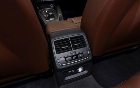 Audi A4, 2019 год, 2 490 000 рублей, 13 фотография