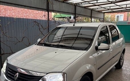 Renault Logan I, 2013 год, 350 000 рублей, 3 фотография