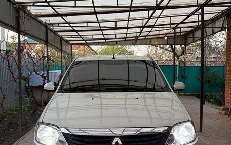 Renault Logan I, 2013 год, 350 000 рублей, 2 фотография