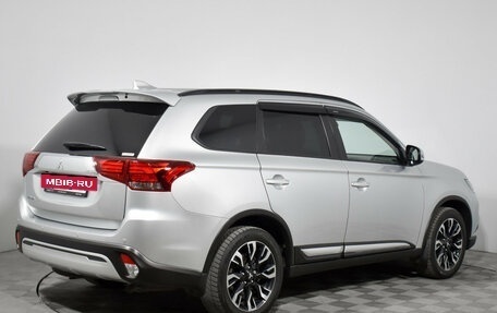 Mitsubishi Outlander III рестайлинг 3, 2022 год, 2 640 000 рублей, 5 фотография