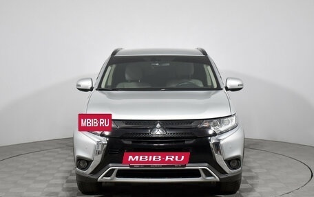 Mitsubishi Outlander III рестайлинг 3, 2022 год, 2 640 000 рублей, 2 фотография
