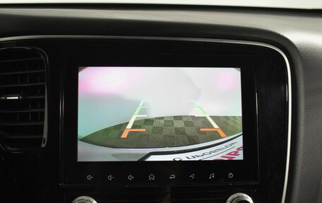 Mitsubishi Outlander III рестайлинг 3, 2022 год, 2 640 000 рублей, 15 фотография