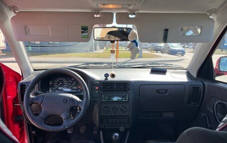 Volkswagen Polo III рестайлинг, 1997 год, 335 000 рублей, 13 фотография